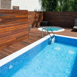 https://catalonia-mikado.topbarcelonahotels.com